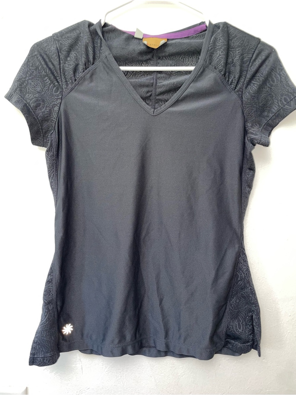 Athleta Women’s XS Dark Gray Short Sleeve Running Workout Athletic Top